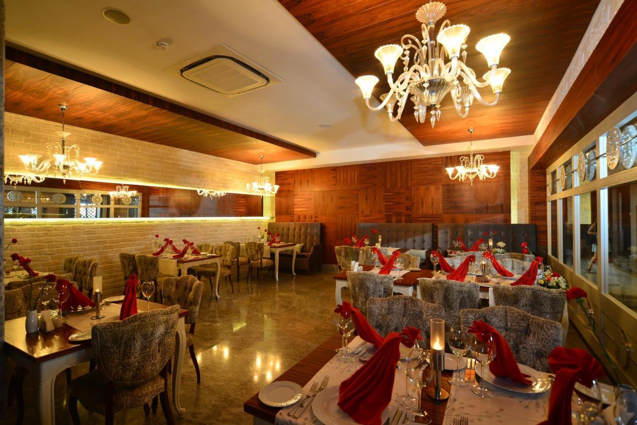 Side Crown Palace Ultra All Inclusive Bagian luar foto