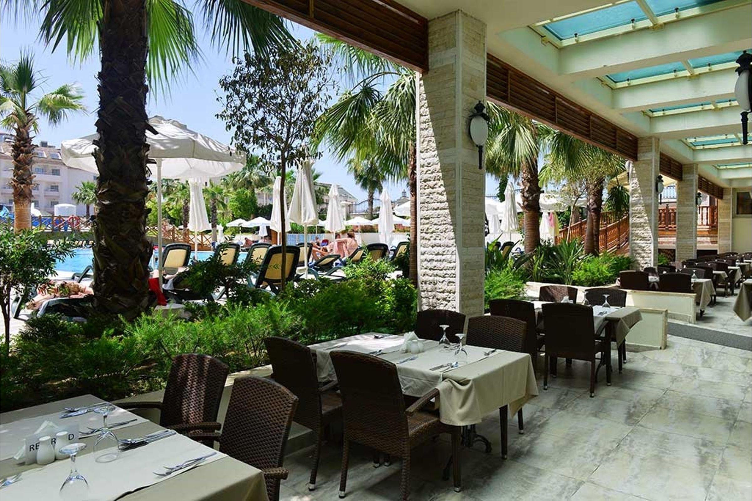 Side Crown Palace Ultra All Inclusive Bagian luar foto